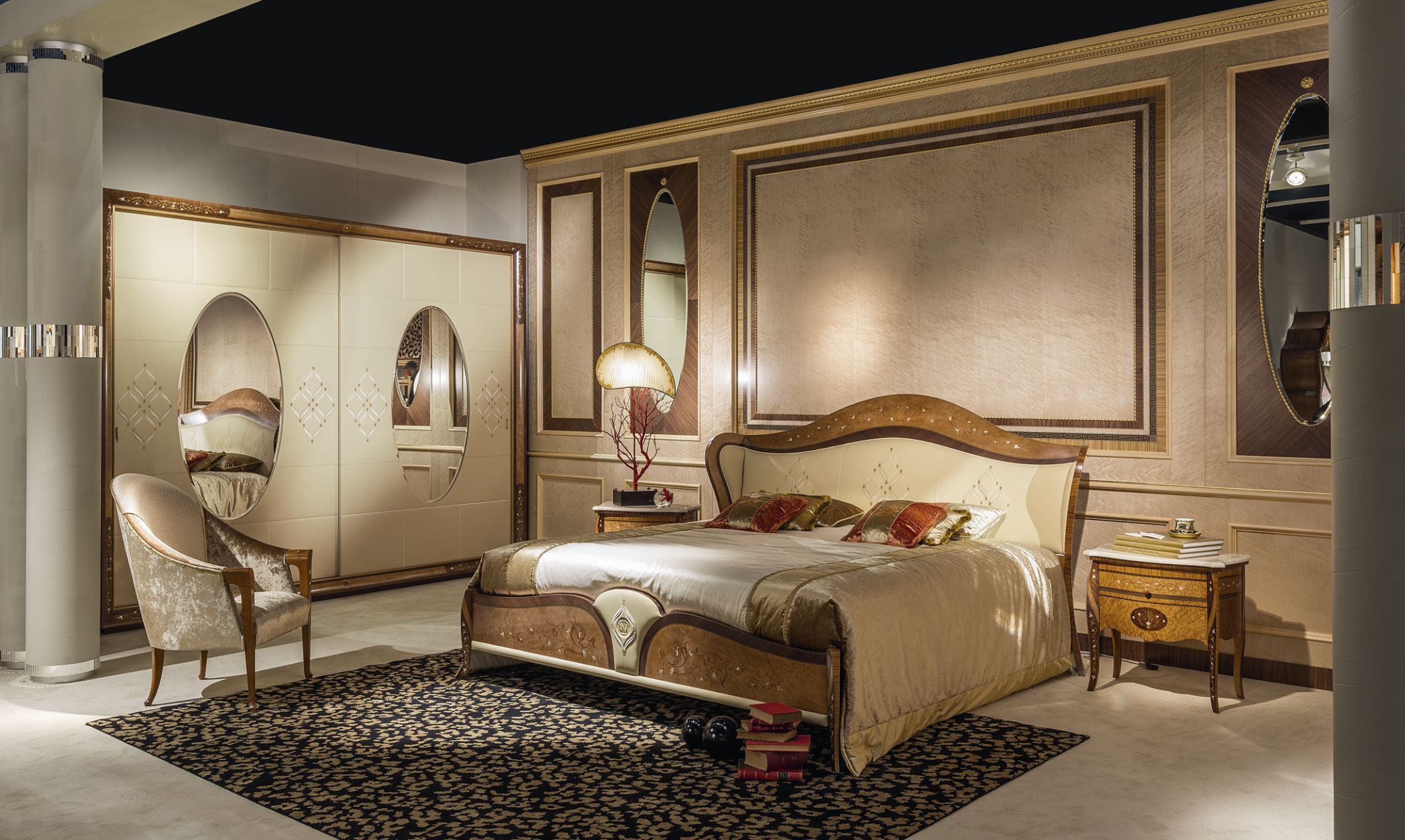 Bedrooms & Beds